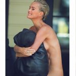 Læticia Hallyday nude for Lui Magazine France 4